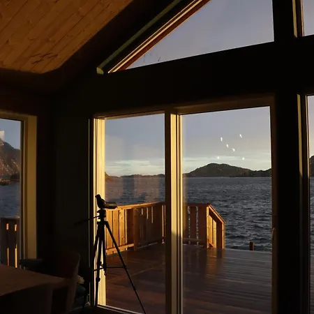 Visit Mortsund, Lofoten בית נופש