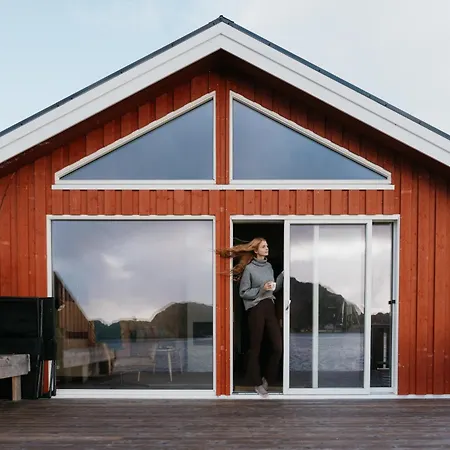 Visit Mortsund, Lofoten Holiday home