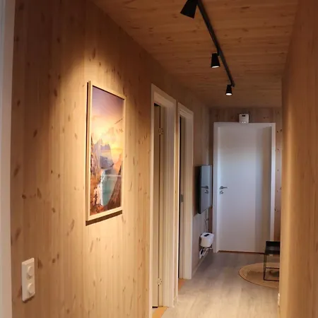 Visit Mortsund, Lofoten Feriehus *